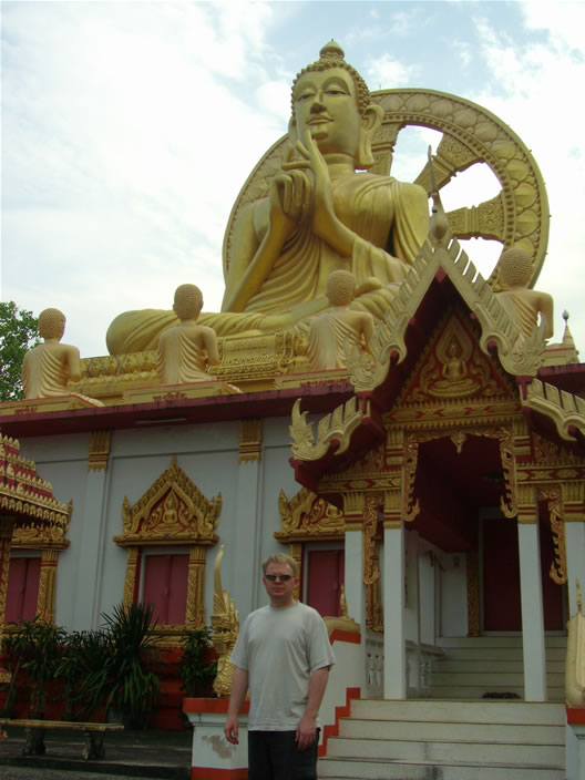 images/Phu-Dan-Tae-Temple-Alex.jpg